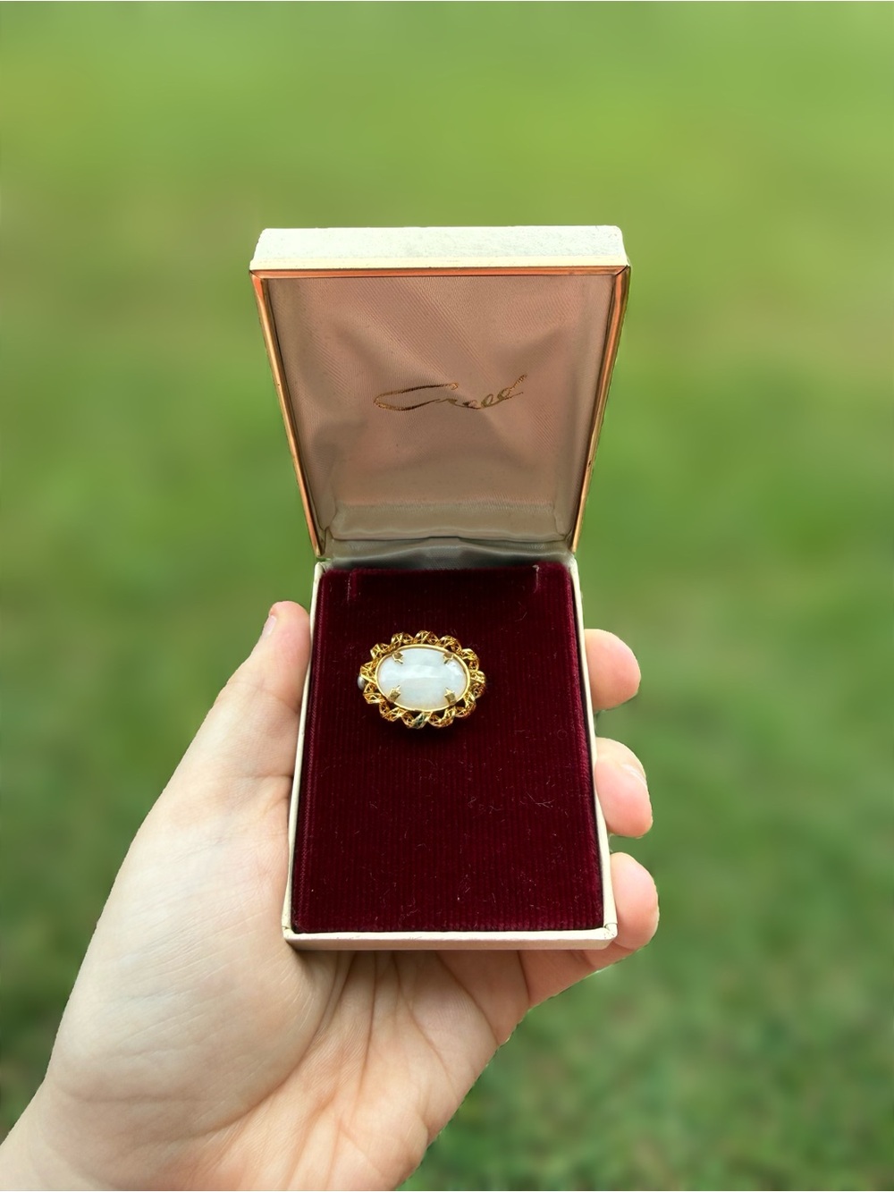 Creed Vintage Gold-Tone White Cabochon Statement Brooch